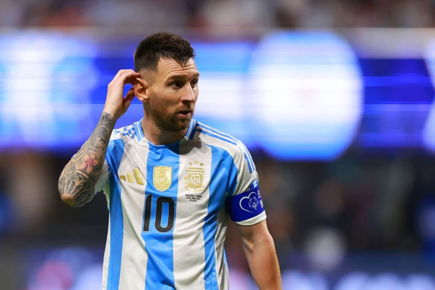 Đội trưởng Lionel Messi sẽ vắng mặt trong trận mở màn vòng loại World Cup 2026.